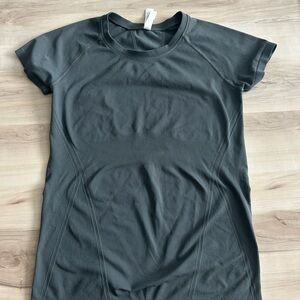 Athleta Momentum Seamless Tee